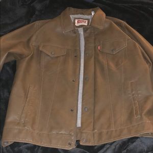 Men’s Levis leather jacket